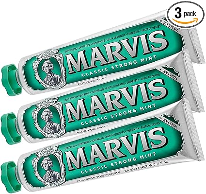 ⭐️MARVIS Pasta dentária clássica Strong Mint, com menta para uma frescura revitalizante e duradoura, elimina a placa e os revestimentos rebeldes, com flúor, 3 unidades de 85 ml,